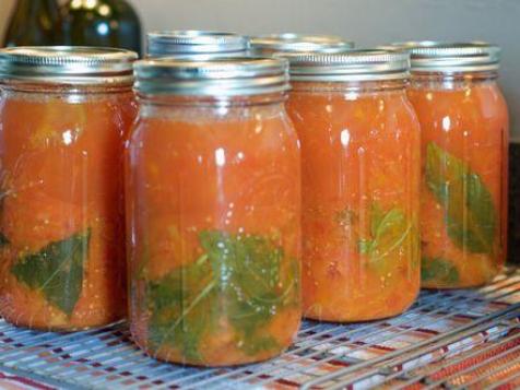 Canning Tomatoes: Many (Dirty) Hands Make Light Work