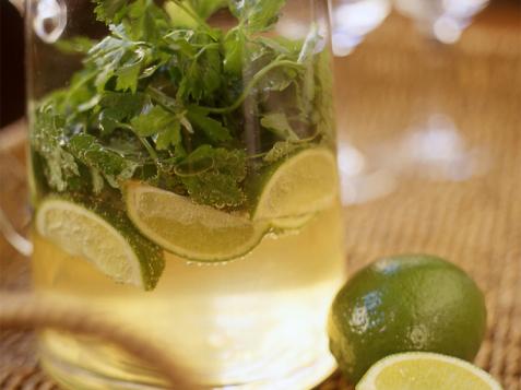 Coriander Spumante with Lime