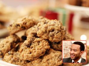 CC_JL-peanut-butter-oatmeal-chocolate-chunk-cookies-headshot_s4x3