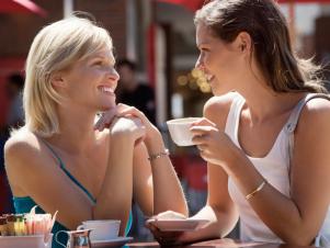 CCSP_thinkstock-friends-at-a-coffee-shop_s4x3