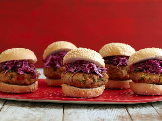 Crispy Tuna-Cake Sliders with Citrus Slaw