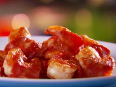 Cooking Channel serves up this Bacon-Bundled BBQ Shrimp recipe from Lisa Lillien plus many other recipes at CookingChannelTV.com
