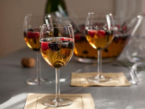 Sparkling Wine Sangria (Sangria de Cava)