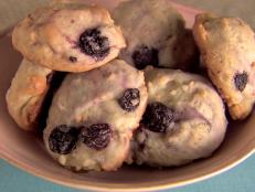 Cooking Channel serves up this Almond Blueberry Cookies recipe from Giada De Laurentiis plus many other recipes at CookingChannelTV.com