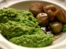 Cooking Channel serves up this Scallops with Thai-Scented Pea Puree recipe from Nigella Lawson plus many other recipes at CookingChannelTV.com
