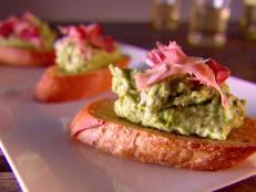 Cooking Channel serves up this Sweet Pea Crostini recipe from Giada De Laurentiis plus many other recipes at CookingChannelTV.com