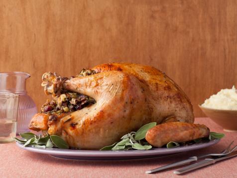 Should You Stuff the Thanksgiving Turkey?