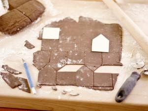 CC_Zoe-Francois-Mini-Gingerbread-Houses-Process-3_s4x3
