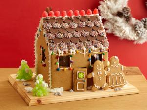 CCRAB302_Gingerbread-House-and-People-Recipe_s4x3