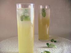 Cooking Channel serves up this Lime-oncello Spritzers with Mint recipe from Giada De Laurentiis plus many other recipes at CookingChannelTV.com