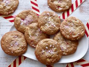 CC_g-garvin-white-chocolate-peppermine-cookies-recipe_s4x3