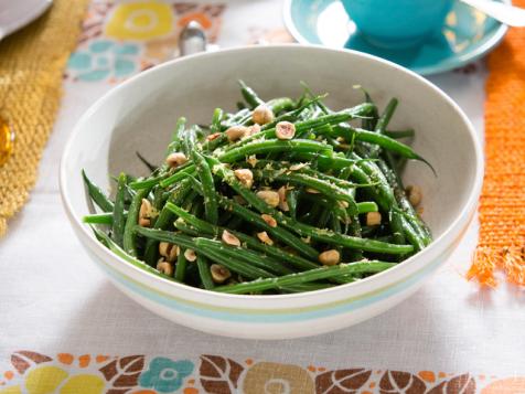 Green Beans with Hazelnuts