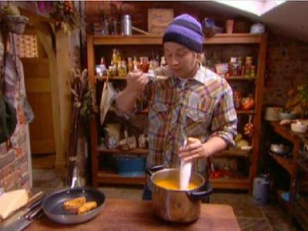 Jamie Oliver Cooks Pumpkin Soup