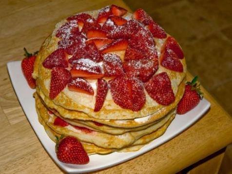 Pix Potluck:  Strawberry Pancakes
