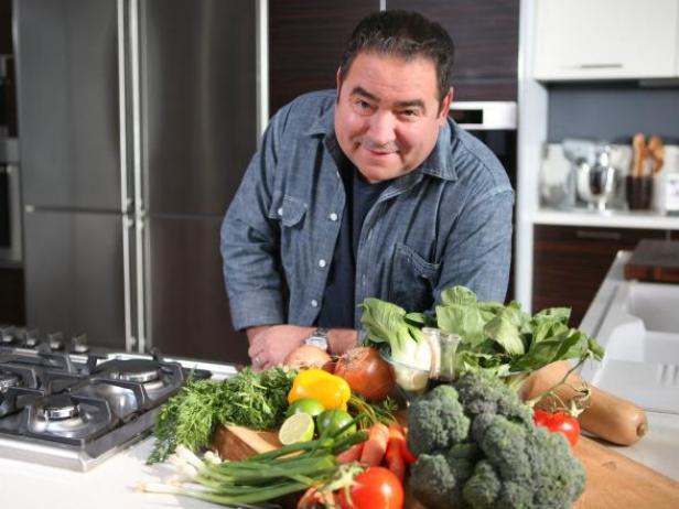 Emeril in the kitchen of Fresh Food Fast