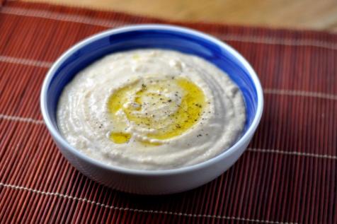 https://cook.fnr.sndimg.com/content/dam/images/cook/editorial/blog/legacy/devour/2011/1/Greek-Yogurt-Hummus.jpg.rend.hgtvcom.476.317.suffix/1505165323646.jpeg