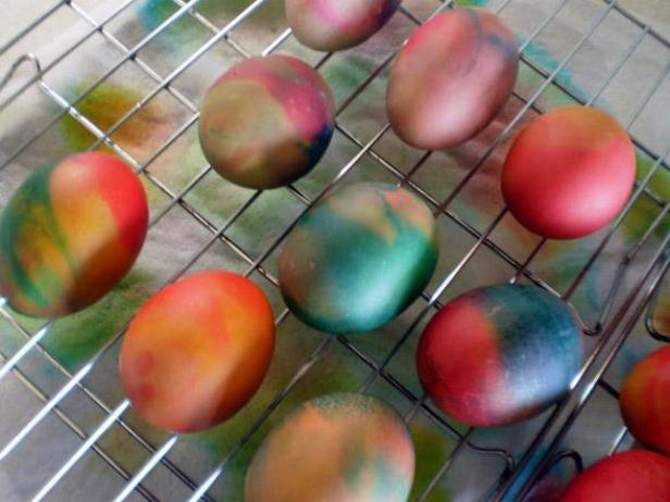Drip-Dyed Eggs
