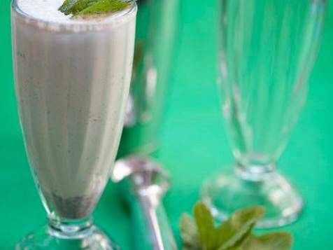 Thirsty Thursday: Drink Like a Leprechaun with the Adult Shamrock Shake