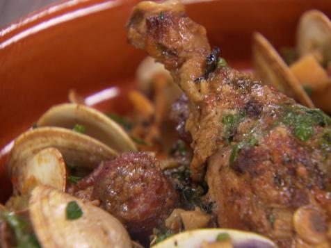 Portuguese Chicken with Chorizo and Clams