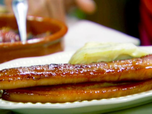Bacon at IHOP: Maple bacon shakes, thick bacon on Bacon Obsession menu