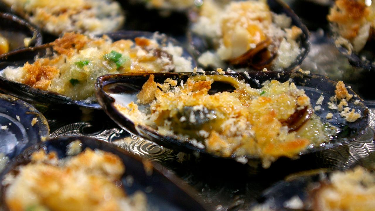 Hot Mussels on the Half-Shell