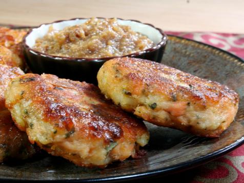Paneer Fish Cakes with Apple and Fig Chutney