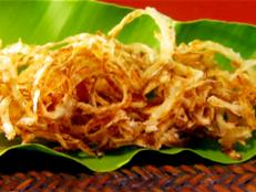 Cooking Channel serves up this Crispy Onions with Five Spice recipe from Roger Mooking plus many other recipes at CookingChannelTV.com