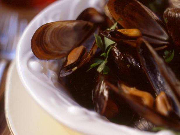 Mussels Alla My Way Recipes Cooking Channel Recipe David Mussels Alla My Way