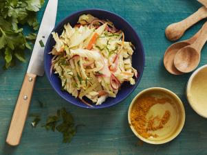 CCEDE111_Curried-Pear-Slaw_s4x3