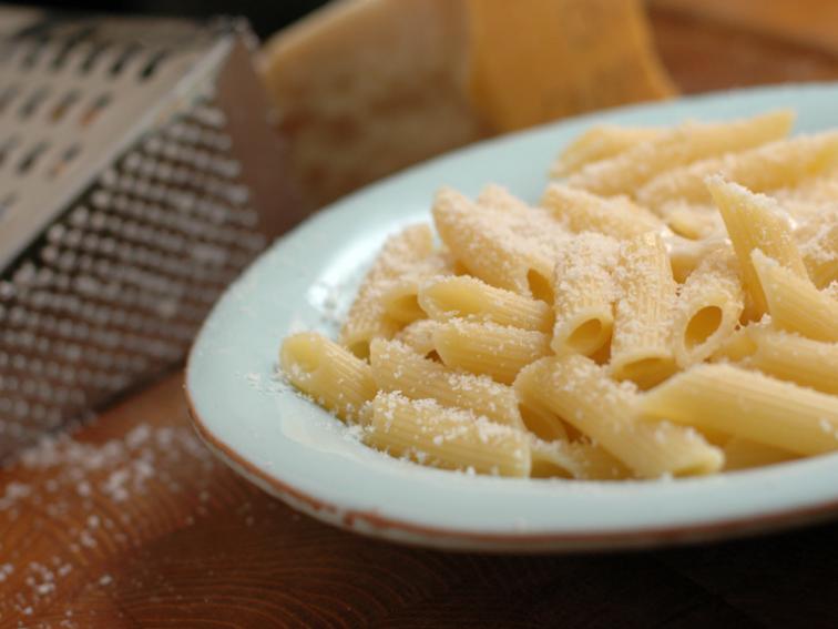 Pasta al Burro con Formaggino Pasta with Butter and Cheese Recipes
