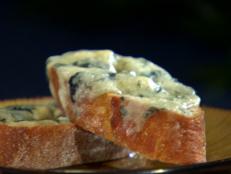 Cooking Channel serves up this Gorgonzola Garlic Bread recipe from Roger Mooking plus many other recipes at CookingChannelTV.com