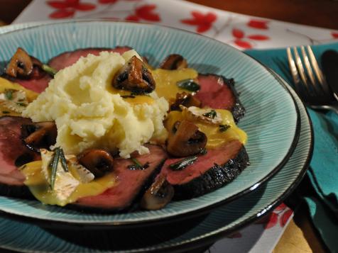 Balsamic Marinated Roast Beef, Mashed Potatoes, Sauteed Mushrooms, Baked Camembert with Herb Oil