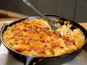 CCKEL108L_Skillet-Bacon-Mac-and-Cheese_s4x3