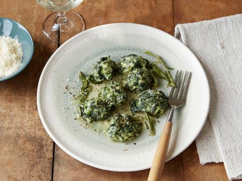 Meatless Monday: Spinach and Ricotta Gnocchi