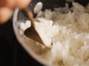 HTFN48_Rice-Fluff-With-Fork_s4x3