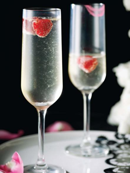 Champagnes and Sparkling Wines to Toast the New Year - The New