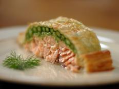 Cooking Channel serves up this Salmon en Croute recipe from Laura Calder plus many other recipes at CookingChannelTV.com