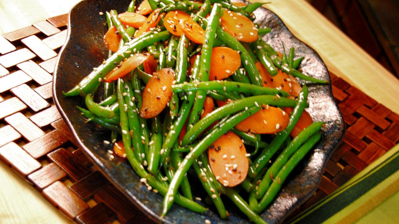 Sesame Green Beans and Carrots