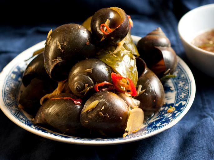 Snails, Cooked In Lemongrass and Chile Oc Luoc Xa Recipes Cooking