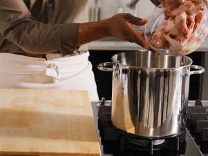 Make Chicken Stock Using Legs and Wings as Base