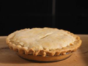 Golden Brown Apple Pie Crust an American Tradition