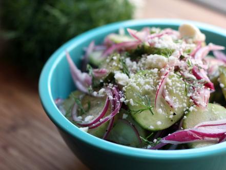 https://cook.fnr.sndimg.com/content/dam/images/cook/fullset/2011/5/13/0/CC_Kelsey-Nixon-Cucumber-Salad_s4x3.jpg.rend.hgtvcom.441.331.suffix/1357683861281.jpeg