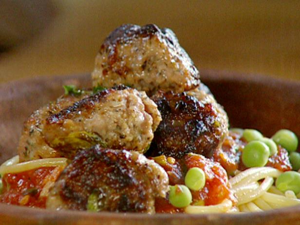 Quick Sausage Meatballs with a Tomato and Basil Sauce, Spaghetti and Sweet  Raw Peas : Recipes : Cooking Channel Recipe | Jamie Oliver | Cooking Channel