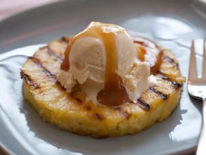 Grilled Pineapple with Ice Cream And Rum Sauce