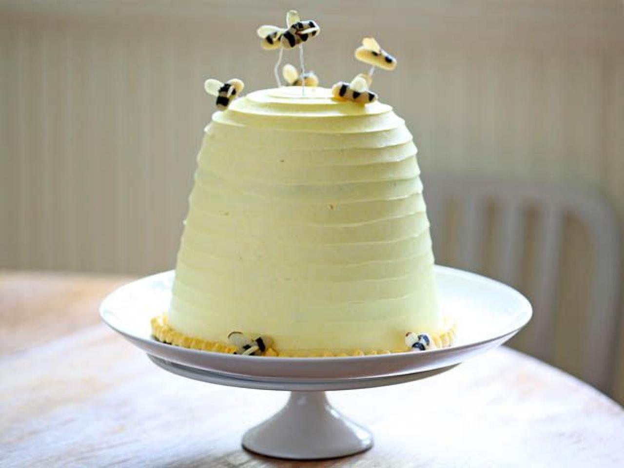 Bumble Bee Cake – Dunns Bakery