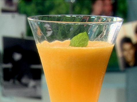 Mandarin Orange Champagne Cocktail