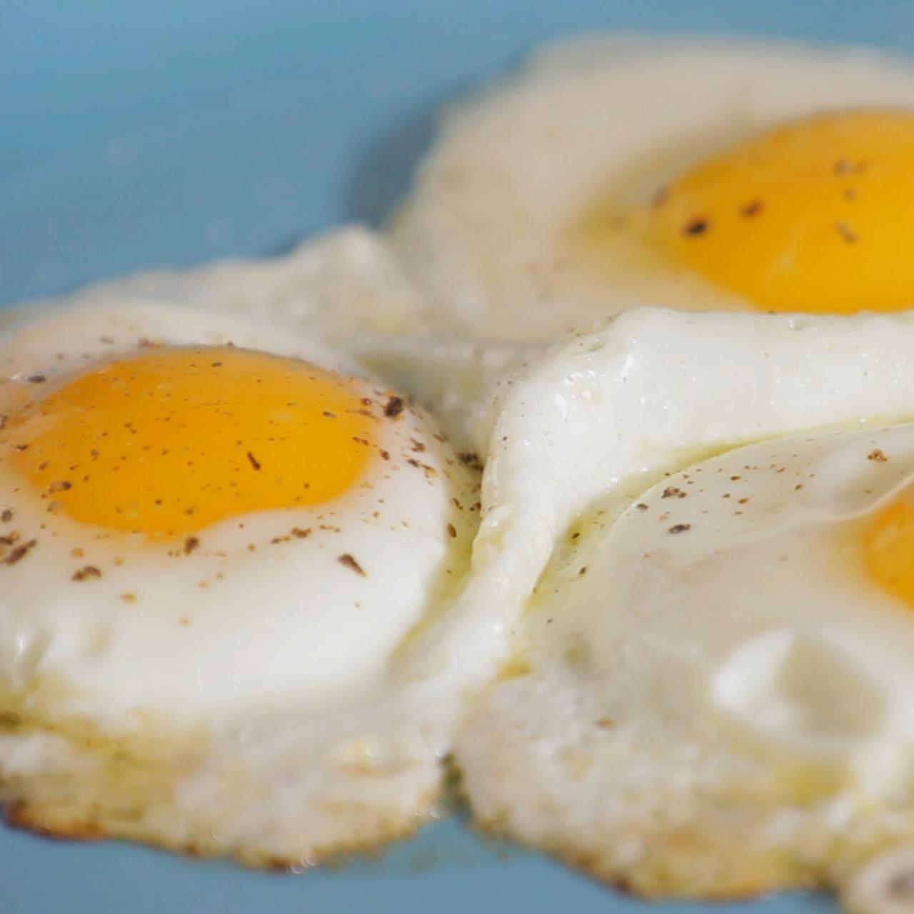 Air Fryer Fried Sunny Side Up Eggs 