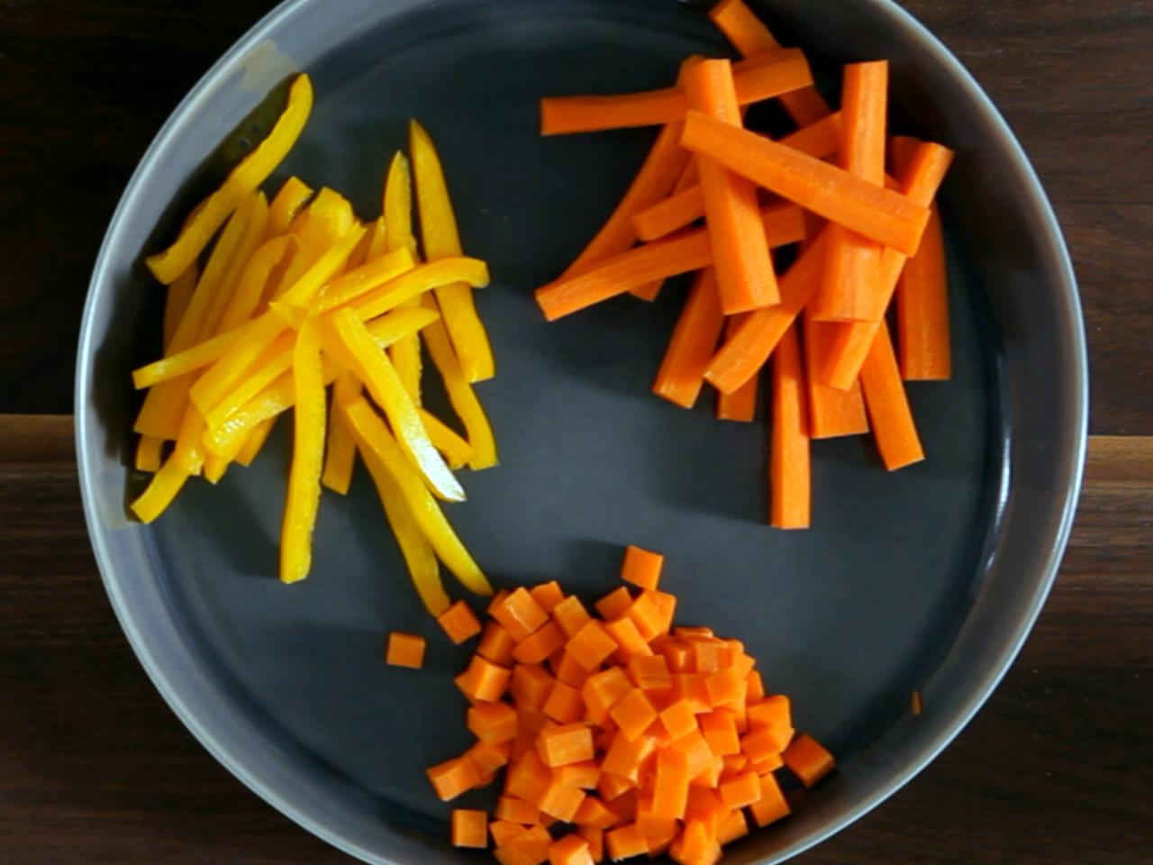 How to dice and julienne a carrot - Bounceback Food CIC