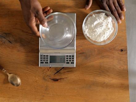 How to Measure Dry Ingredients: 12 Steps (with Pictures) - wikiHow Life