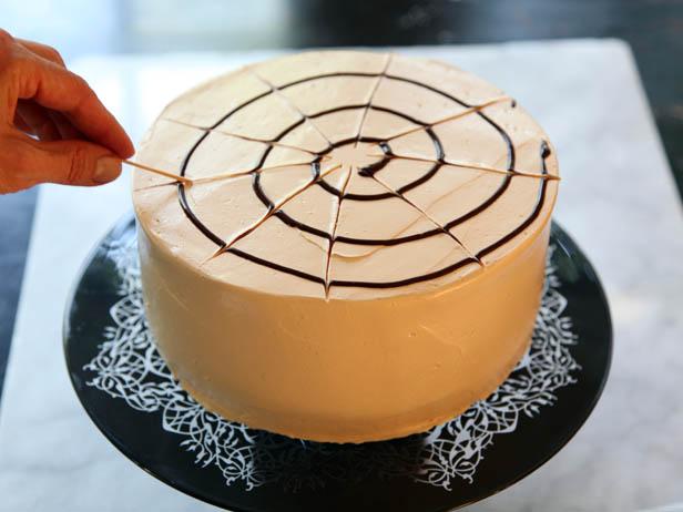 How to Make a Halloween Layer Cake